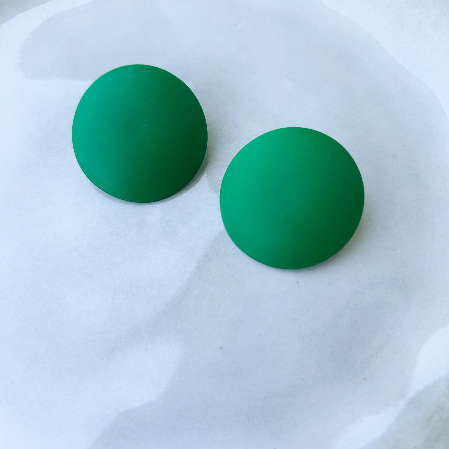 Luna studs