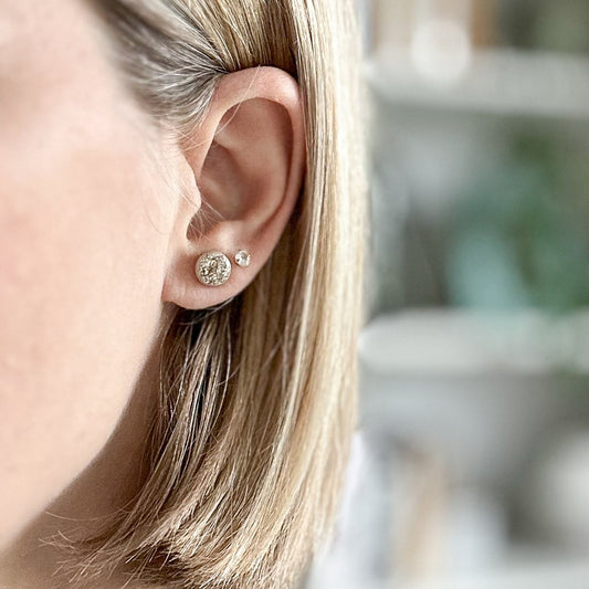 Champagne studs